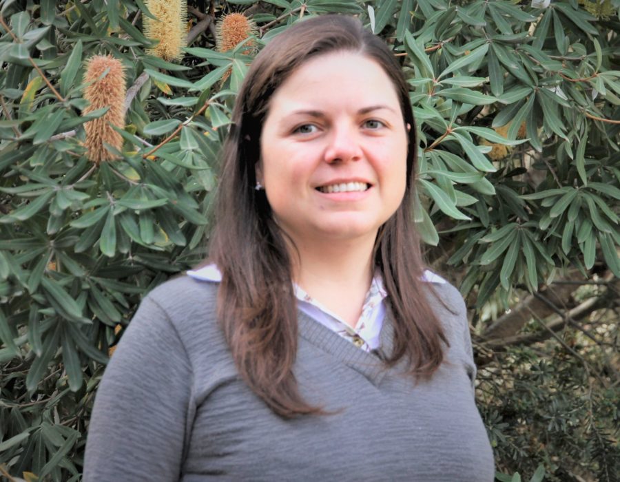 Dr Larissa Schneider